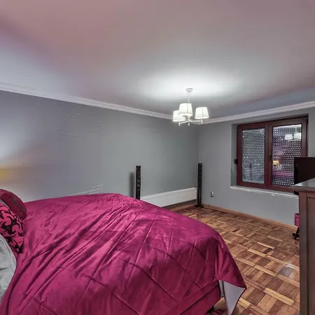 Le Park Apartment *